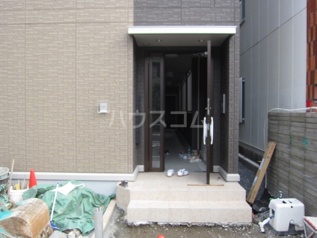 21/29 エントランス