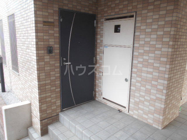 22/30 エントランス