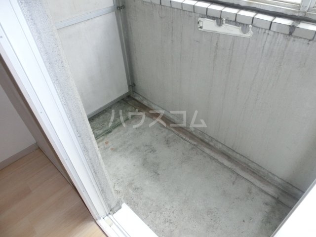 15/27 バルコニー