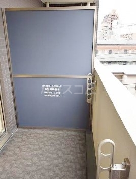 14/28 バルコニー