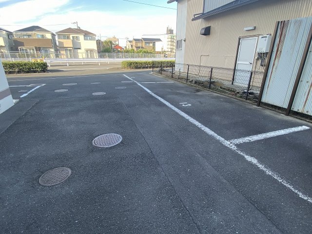 22/30 駐車場