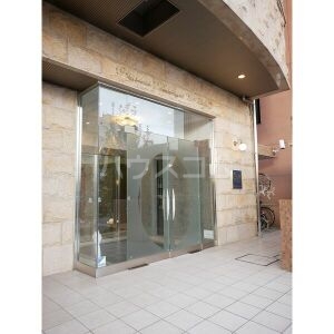 17/26 エントランス