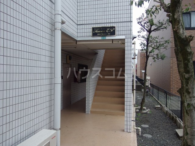 3/7 エントランス