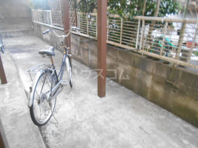 21/30 エントランス