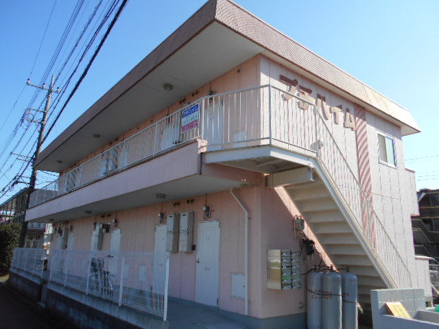 22/30 エントランス