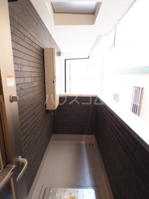 14/30 バルコニー