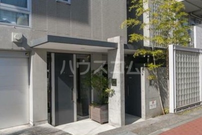 17/21 エントランス