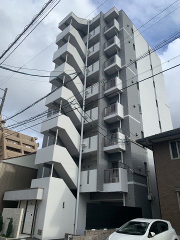 2/8 外観