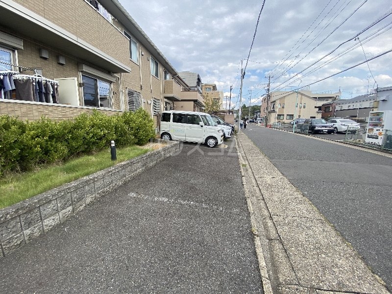 21/28 駐車場