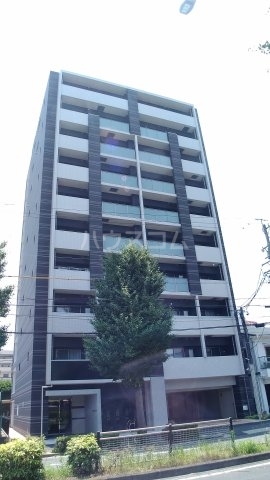 24/30 エントランス