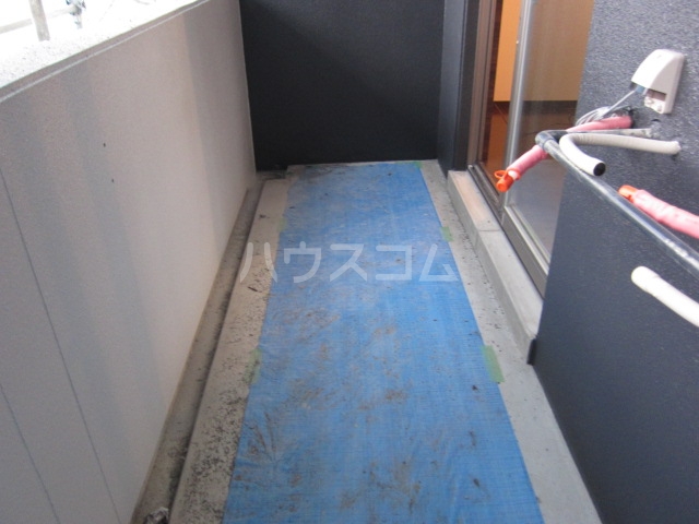 18/27 バルコニー