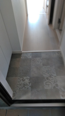 8/25 玄関