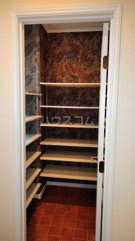 26/30 エントランス