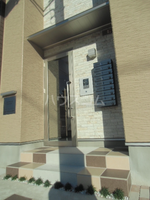 2/8 エントランス