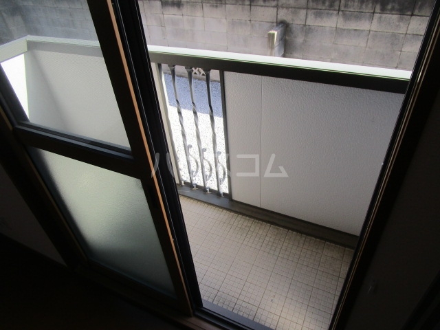 23/30 バルコニー