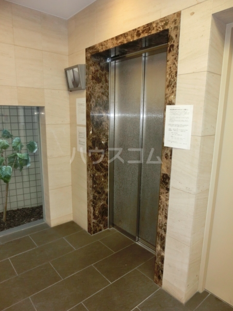 21/24 エントランス