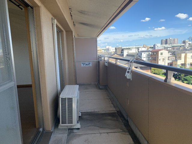 21/27 バルコニー