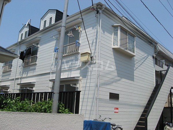 22/23 エントランス