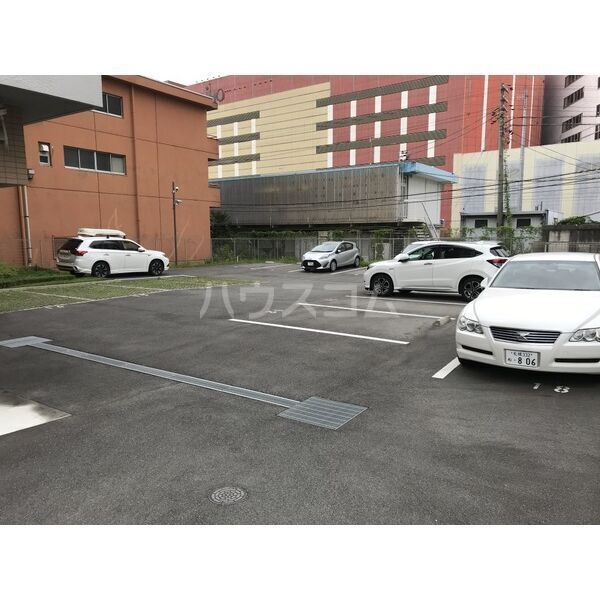 16/22 駐車場