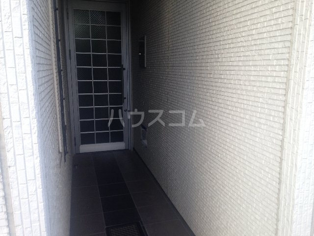 22/29 エントランス