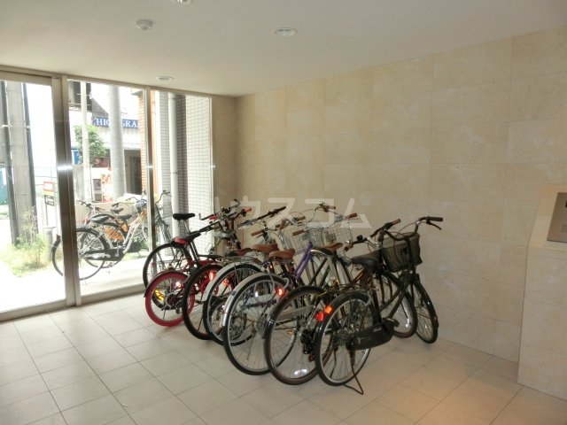 15/18 エントランス