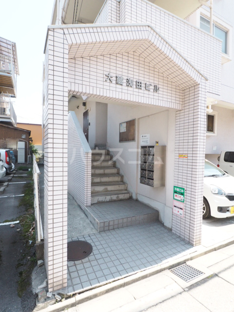 28/30 エントランス