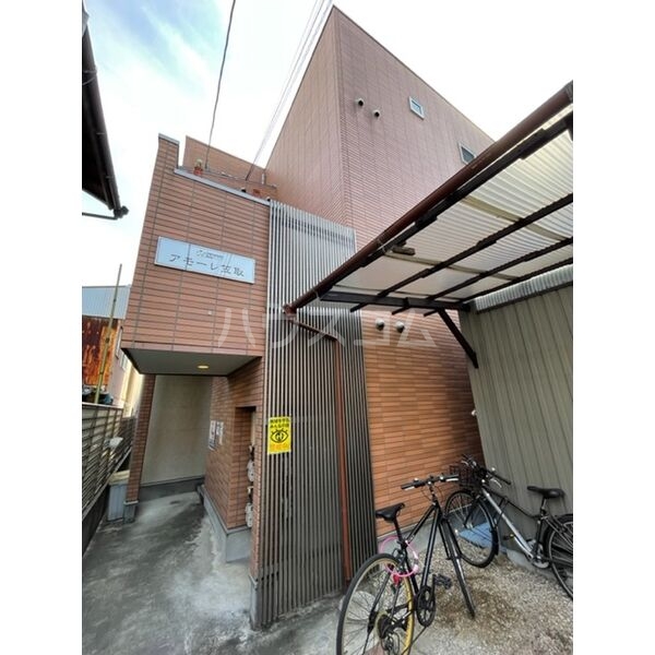 21/26 エントランス