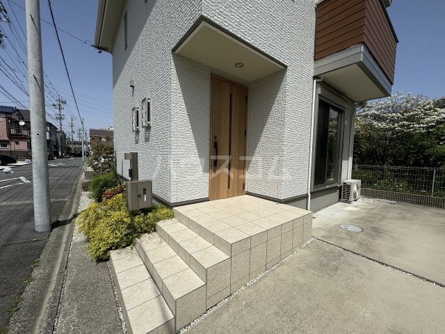 2/5 エントランス