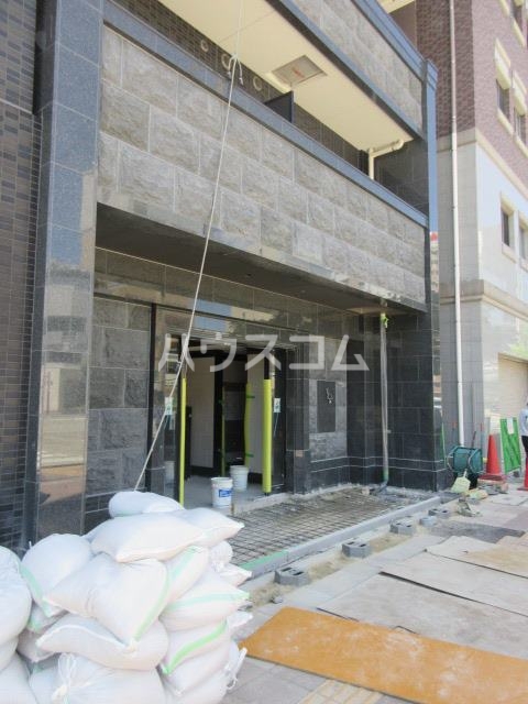 21/28 エントランス