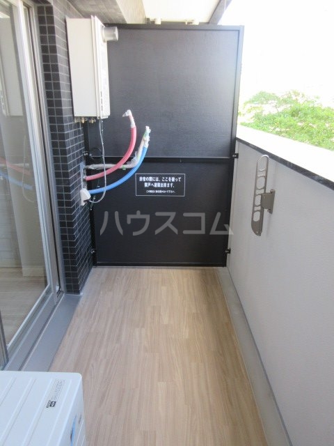 21/30 バルコニー