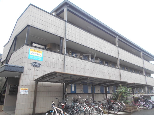 21/29 エントランス