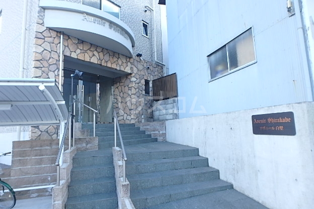 15/21 エントランス