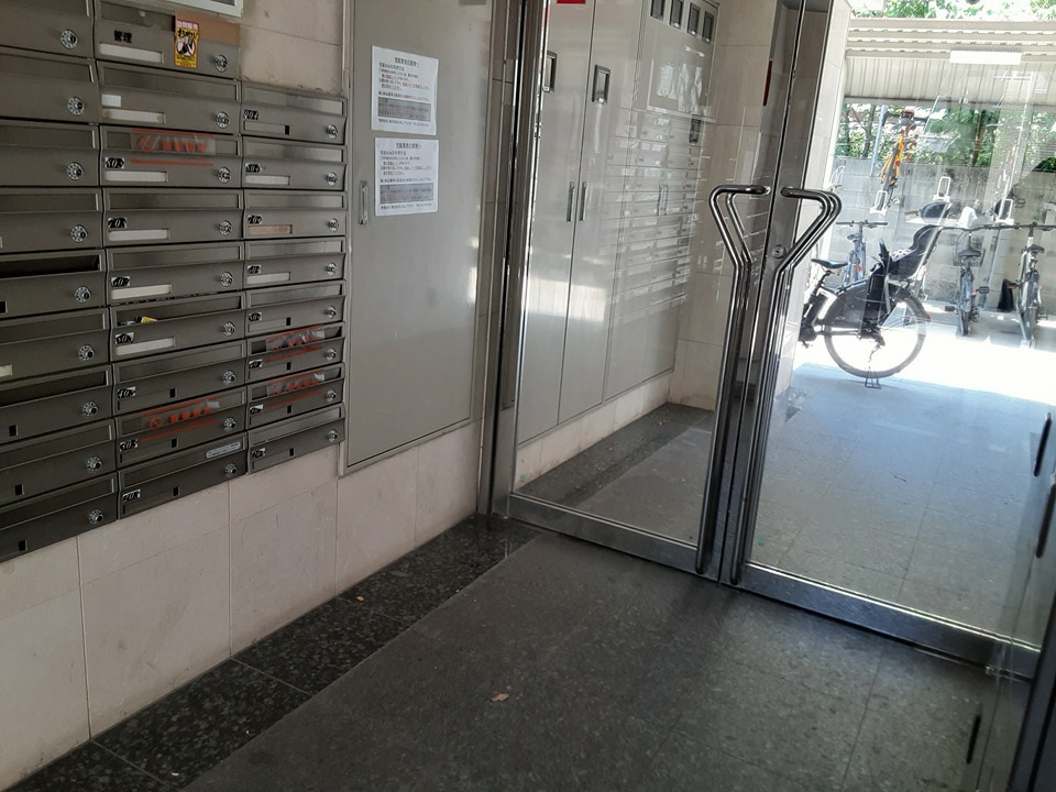 29/30 エントランス