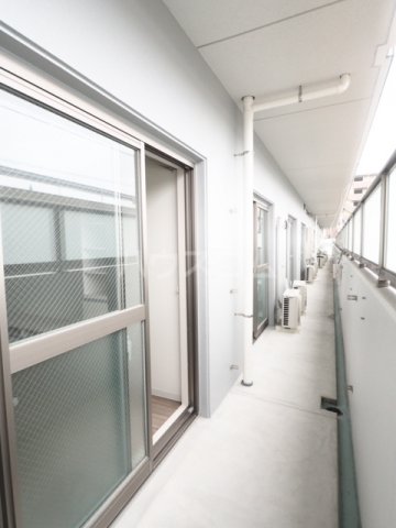 19/26 バルコニー