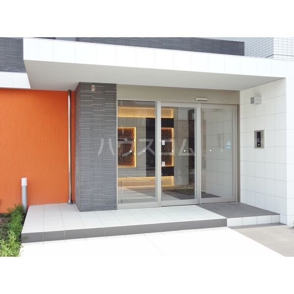 14/20 エントランス