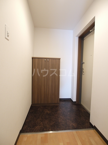 13/30 玄関