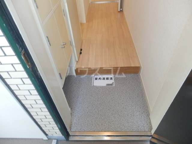 14/30 玄関