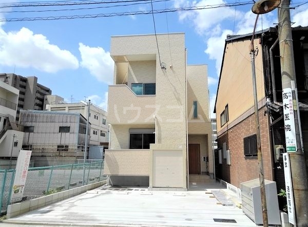 2/10 エントランス