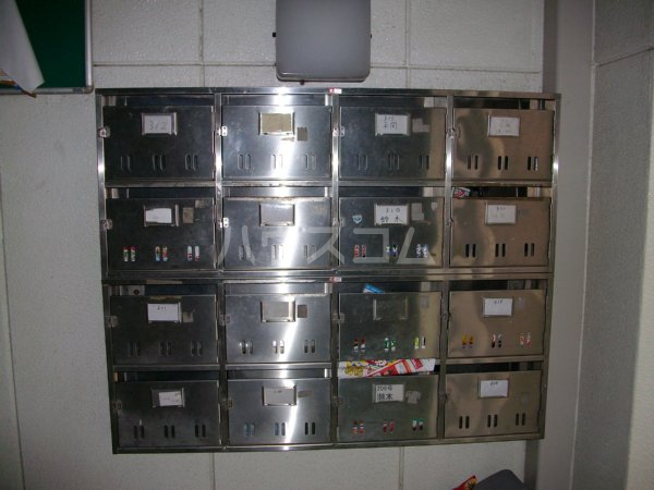 22/30 エントランス