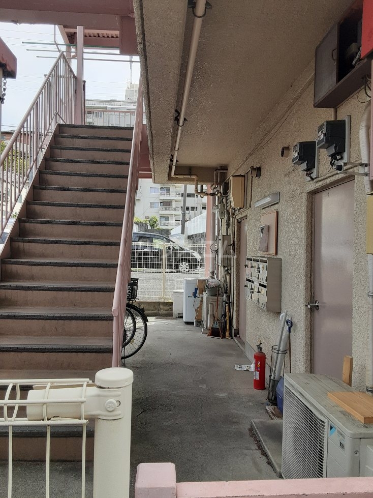 19/24 エントランス