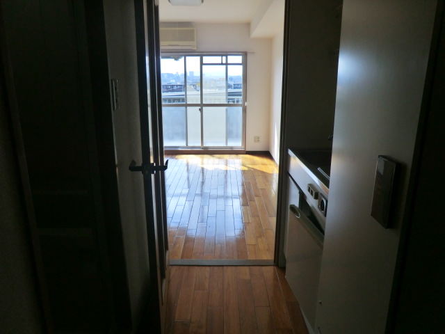 22/30 エントランス