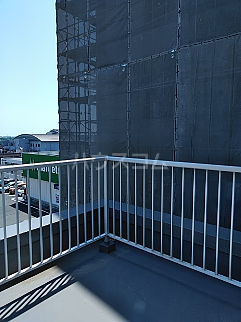 18/30 バルコニー