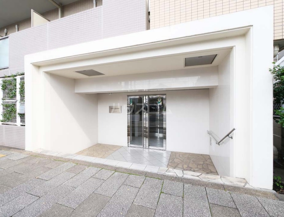 15/25 エントランス