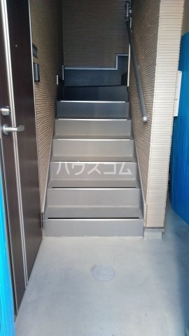 19/22 エントランス