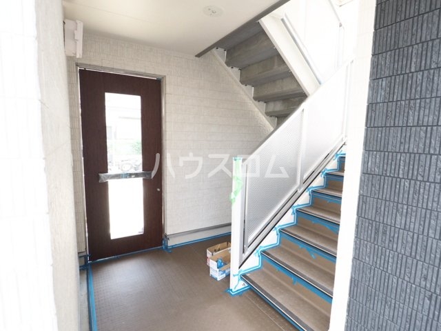 15/22 エントランス