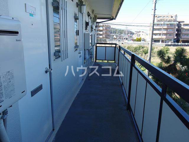 21/30 エントランス