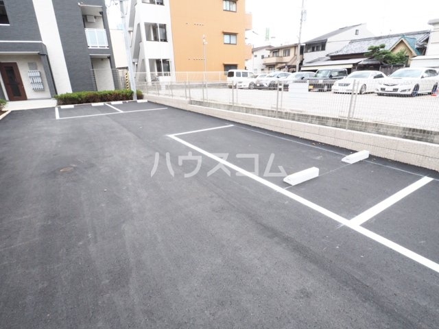 3/4 駐車場