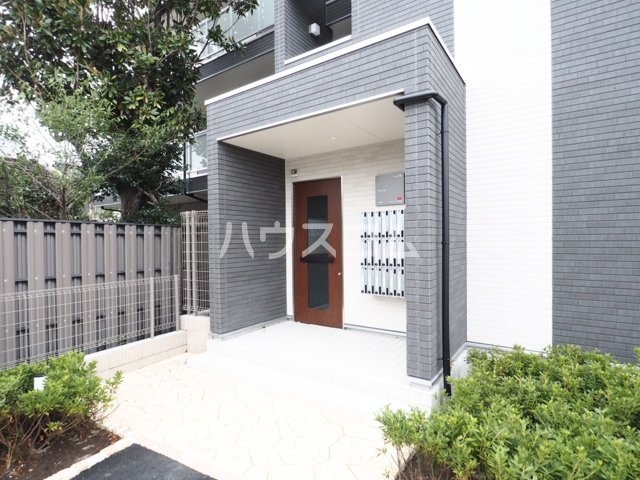 2/4 エントランス