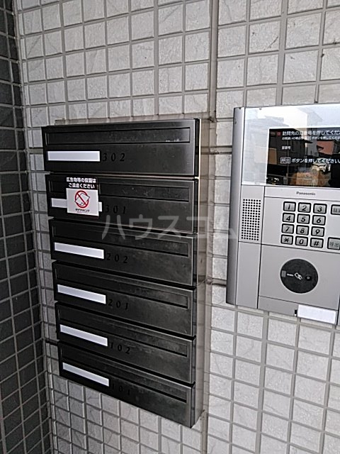 3/8 エントランス