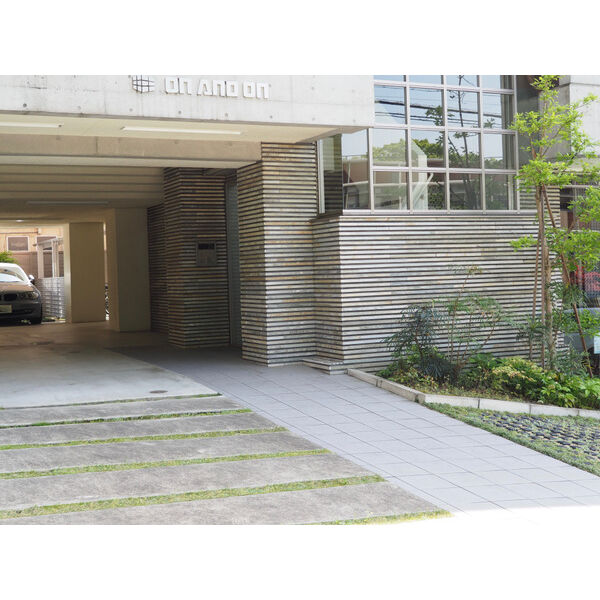 3/6 エントランス